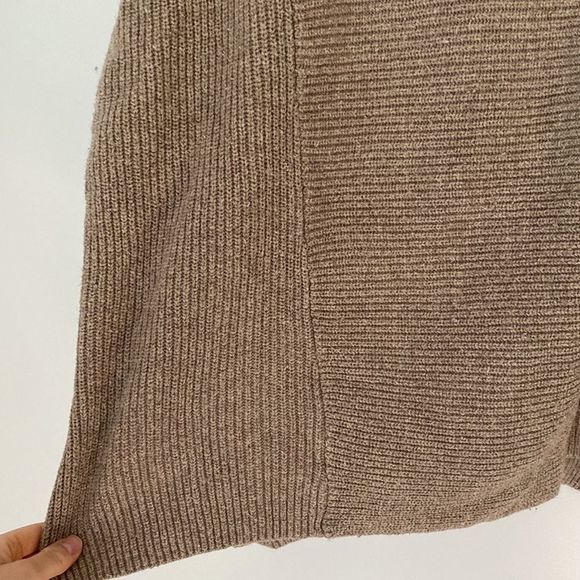 Ruby Moon Brown Women's Sweater - Picture 4 of 7